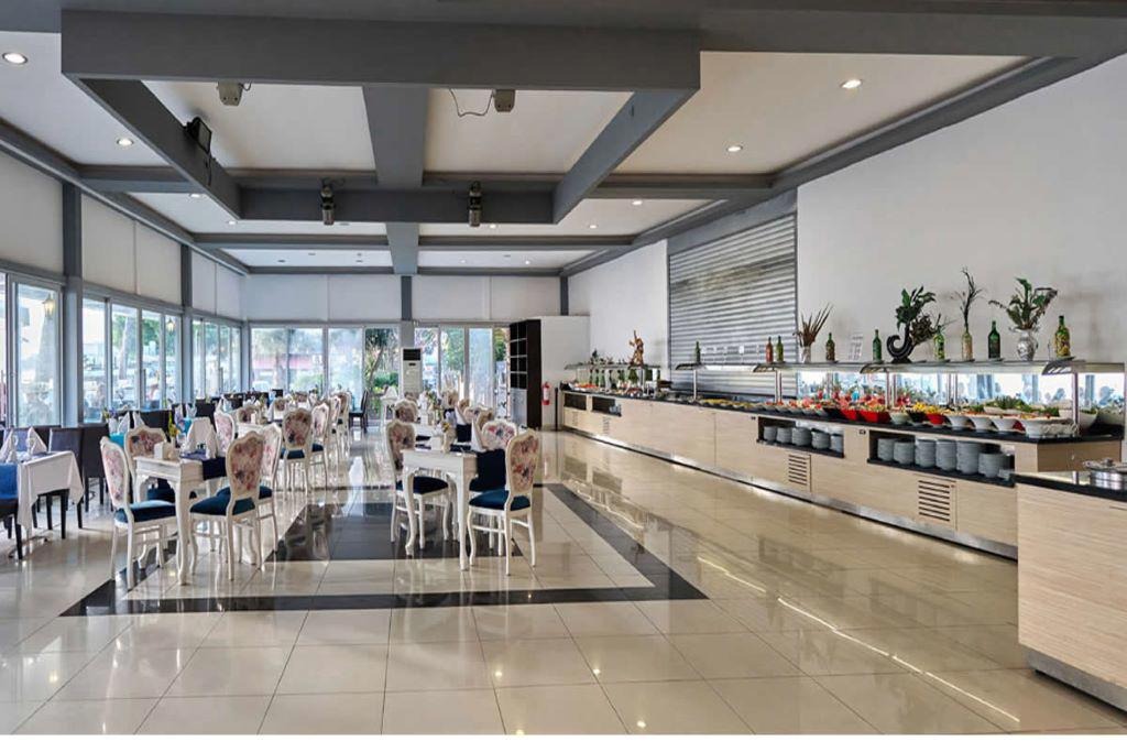 Clover Magic Altinkum Park Side Hotel