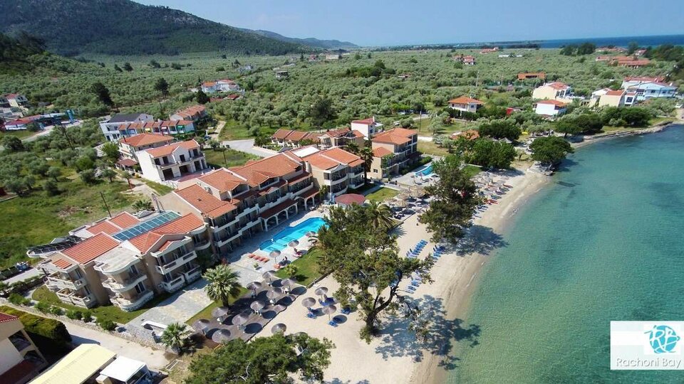 Hotel Rachony Bay