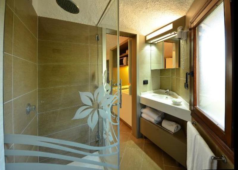 Calanica Hotel