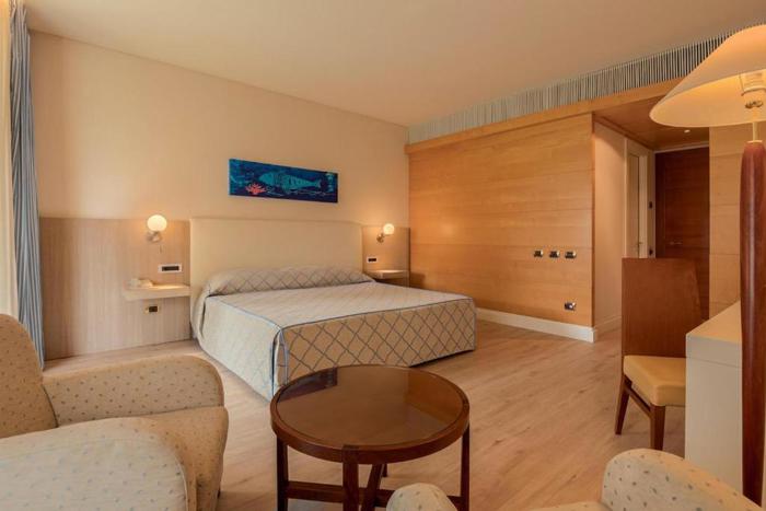 Smy Carlos V Wellness & Spa