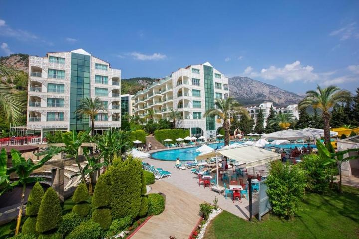 Grand Ring Hotel