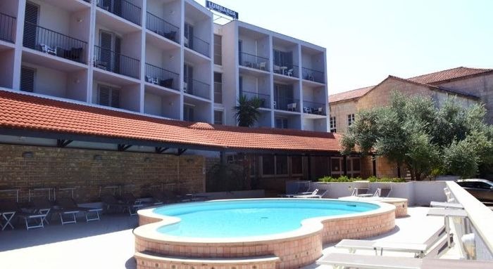 Hotel Lumbarda