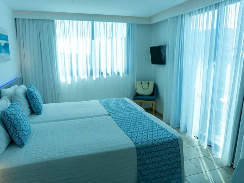 Hotel Anonymous Beach