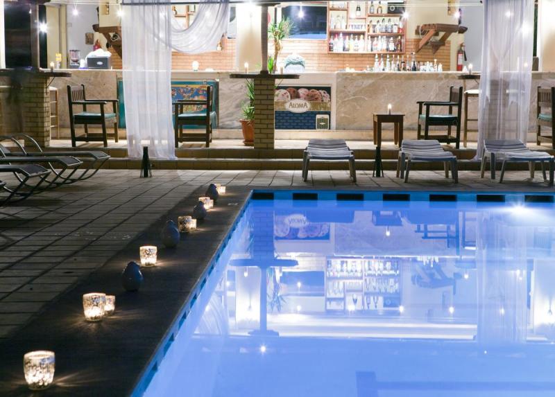 Govino Bay Aparthotel