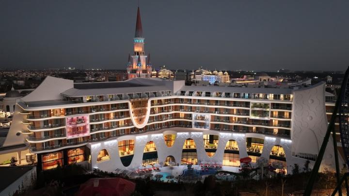 The Land of Legends - Nickelodeon Hotel