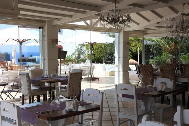 Hotel Carina