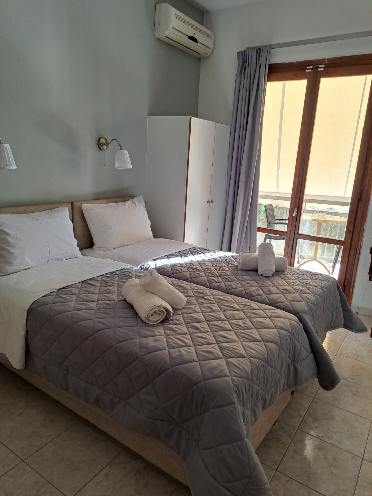 Vila Edipsos Inn
