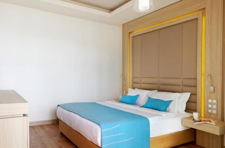 Hotel Orka Lotus Beach
