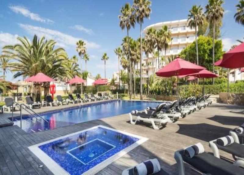 Playa Golf Hotel