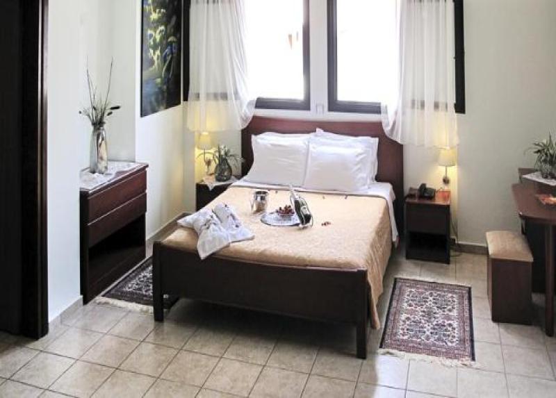 Lesse Hotel