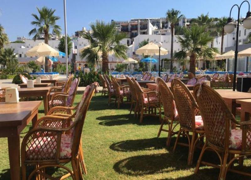 Nagi Beach Hotel