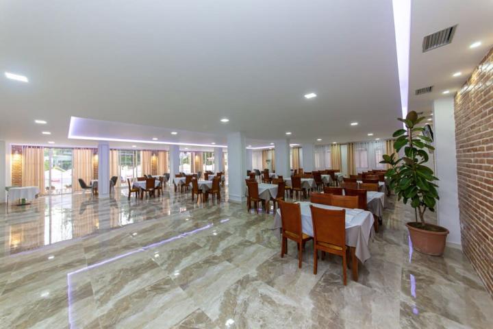 Hotel Esal