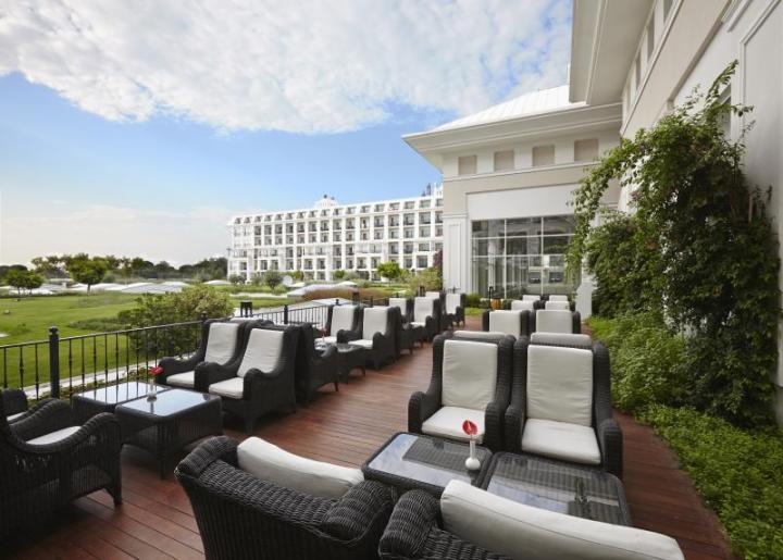 Titanic Deluxe Golf Beach