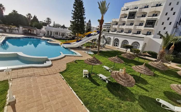 Hotel Jinene Resort