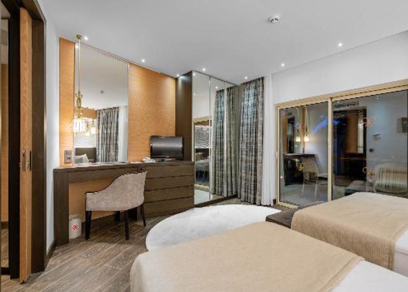 Papillon Belvil Hotel