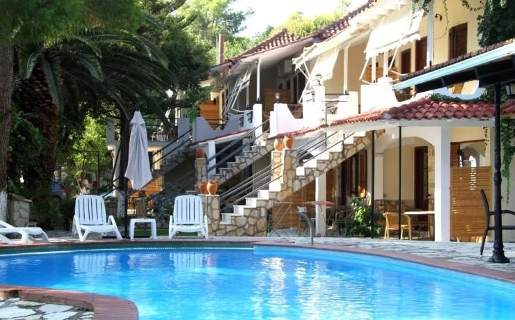 Flisvos Seaside Apartments