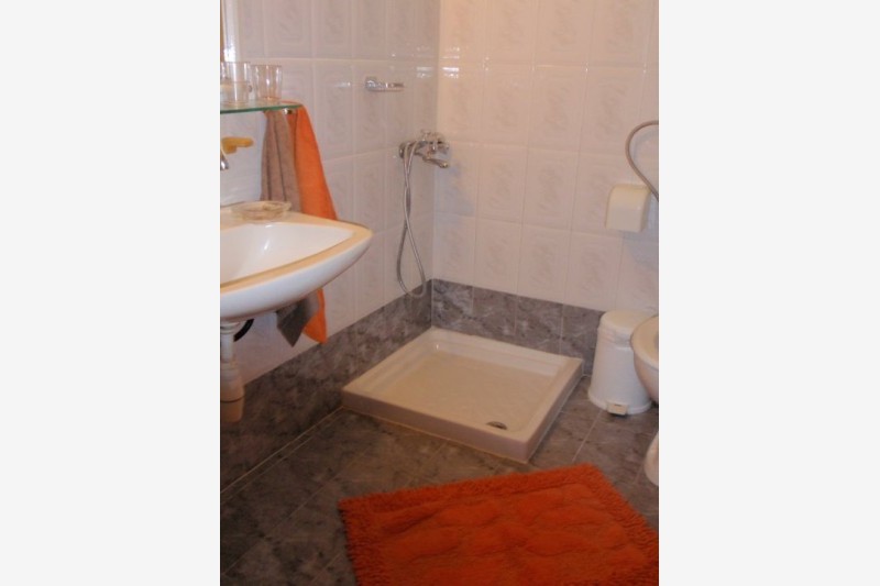 Vila Nataša Valentino