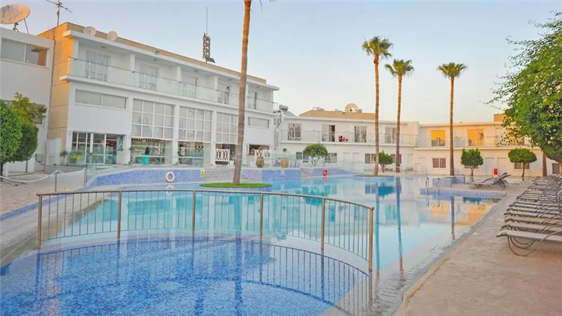 Fedrania Gardens Hotel