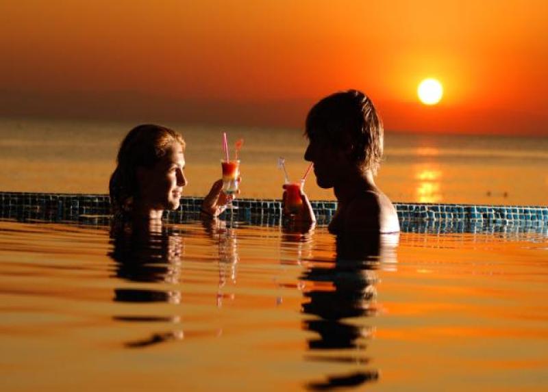 Aska Just In Beach Hotel