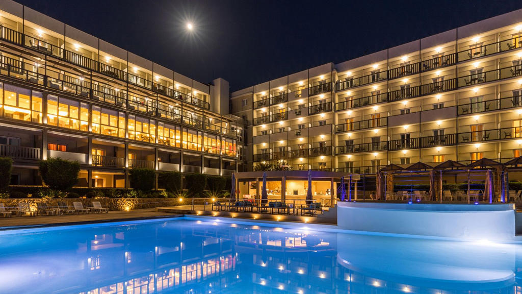 Ariti Grand Hotel