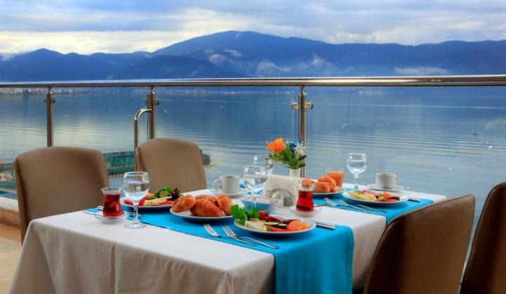 Hotel Labranda Mares