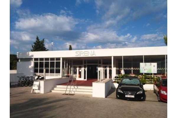 Hotelsko naselje Sirena Bus