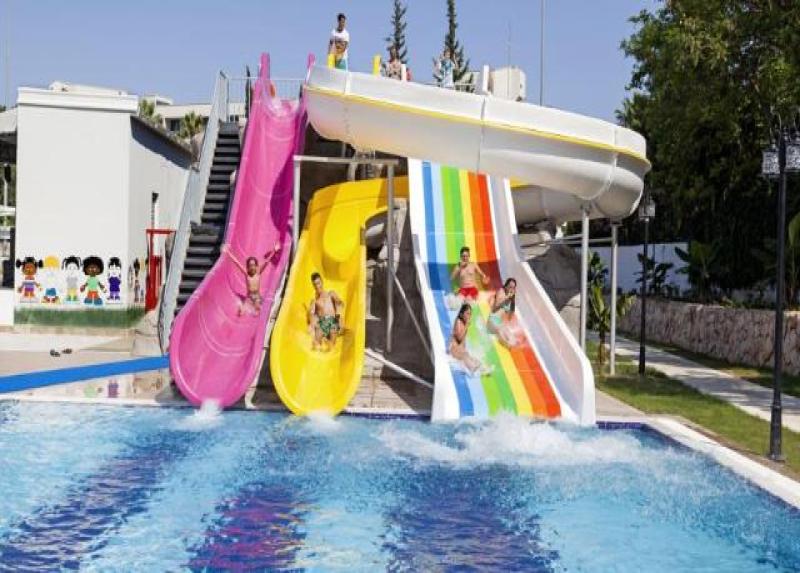Karmir Resort Hotel