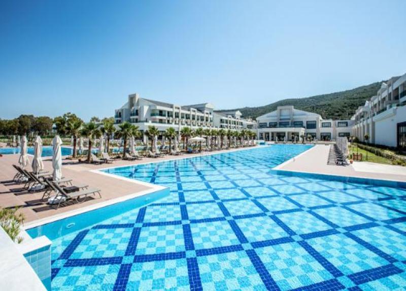 Korumar Ephesus Beach & Spa Resort Hotel