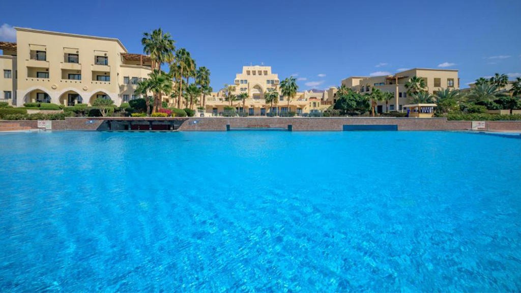 Grand Tala Bay Beach Resort
