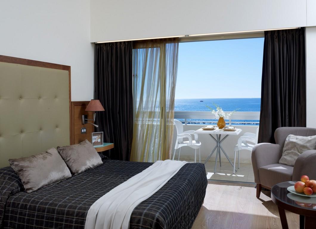 Hotel Atlantica Miramare Beach