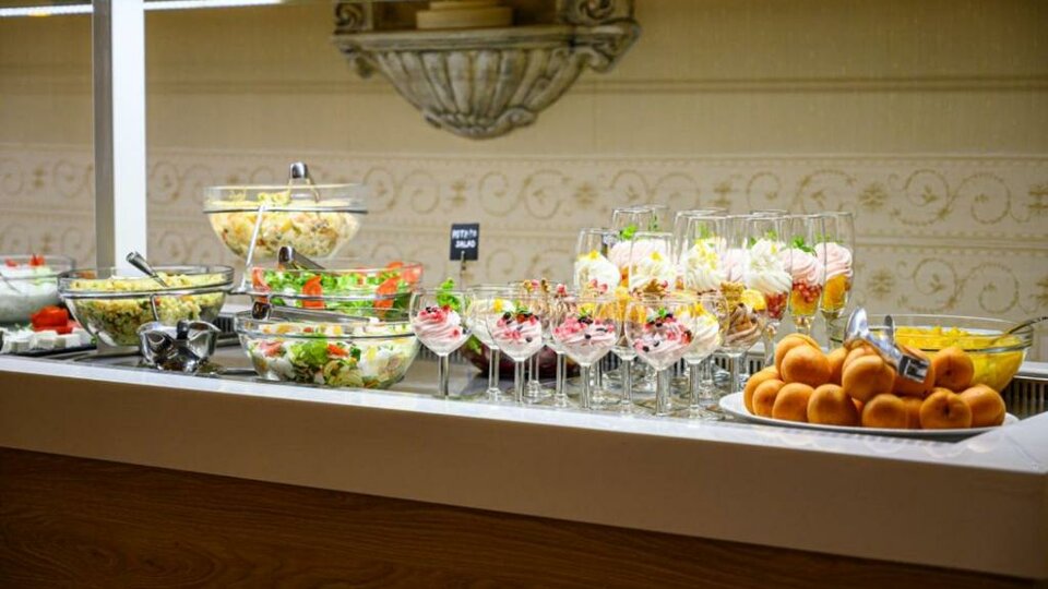 Parthenon Art Hotel