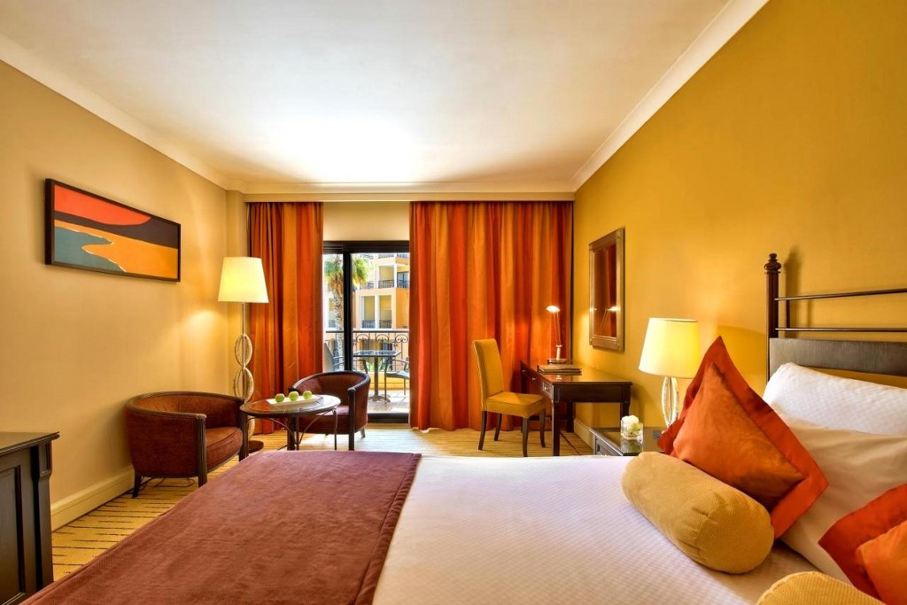 Hotel Corinthia St.Georges Bay