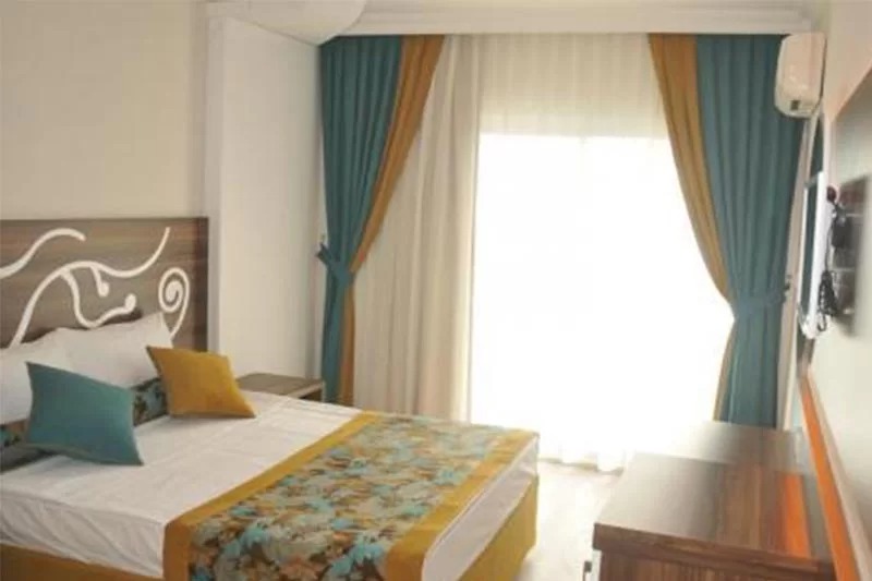 Kleopatra Blue Hawaii Hotel