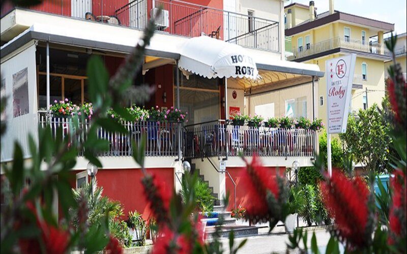 Hotel  Roby