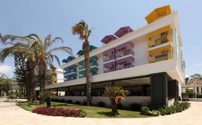 Hotel Crystal Paraiso Aqua Collection