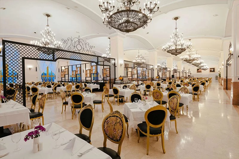 Kremlin Palace Hotel