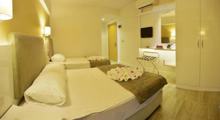 Hotel Maris Beach