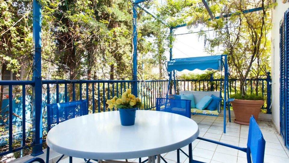 Daphne's Club Hotel Apartments