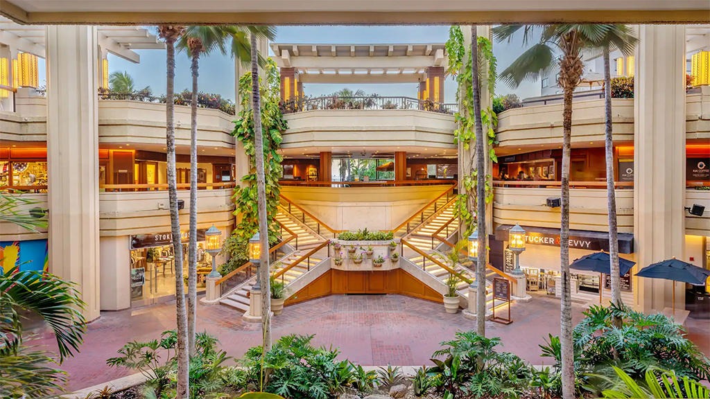 Hyatt Regency Waikiki Beach Resort and Spa