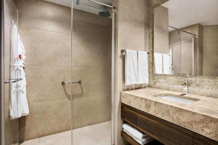 Ramada Hotel & Suites by Wyndham