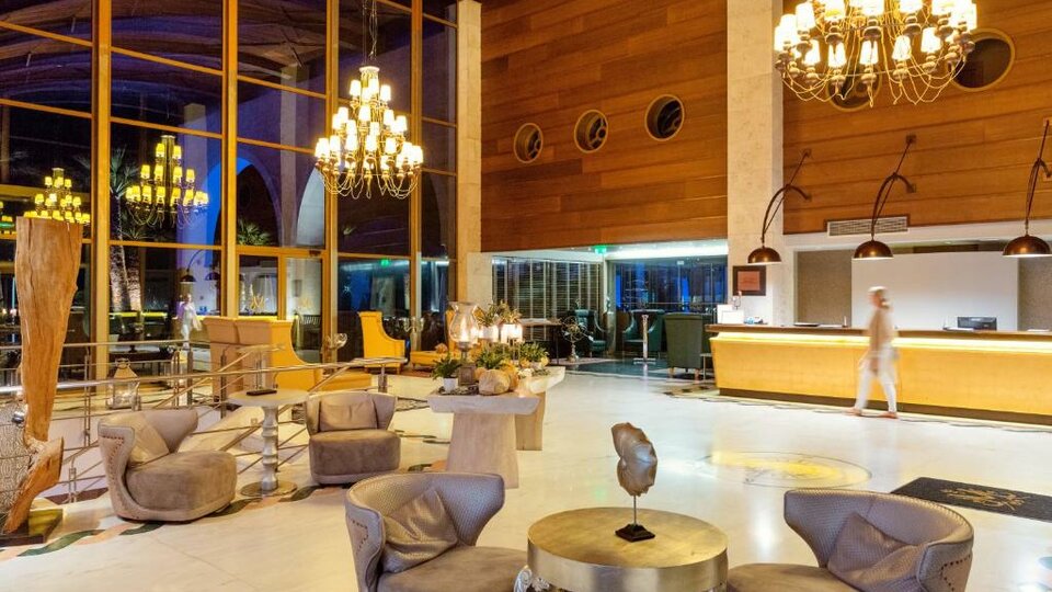 Hotel Mediterranean Village