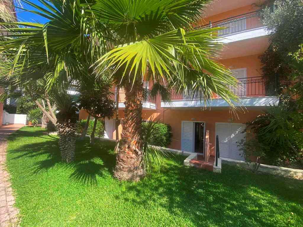 Hotel Aloni ( studiji i apartmani )