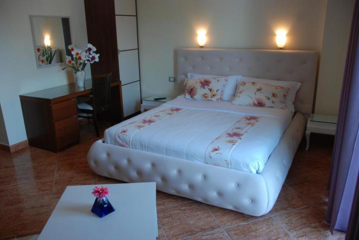 Hotel Oasis