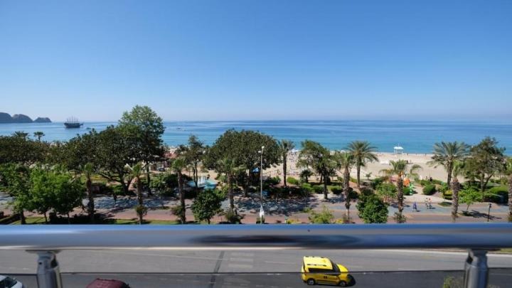 Kleopatra Golden Beach