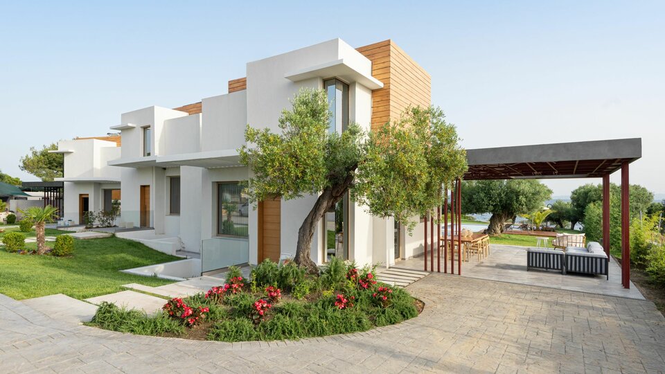 Luria Homes and Luxury Villas