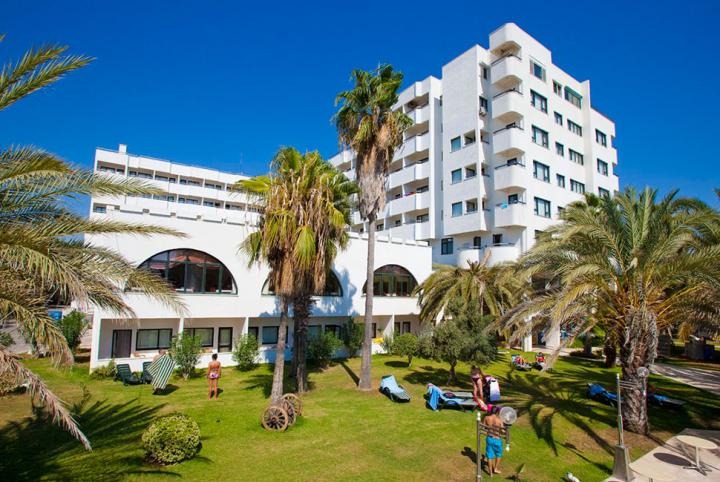 Hotel Sural Resort