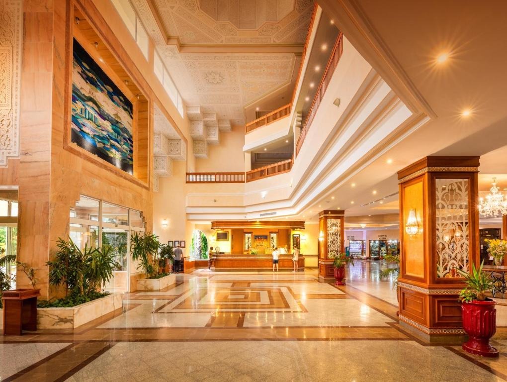 Occidental Marco Polo Hotel
