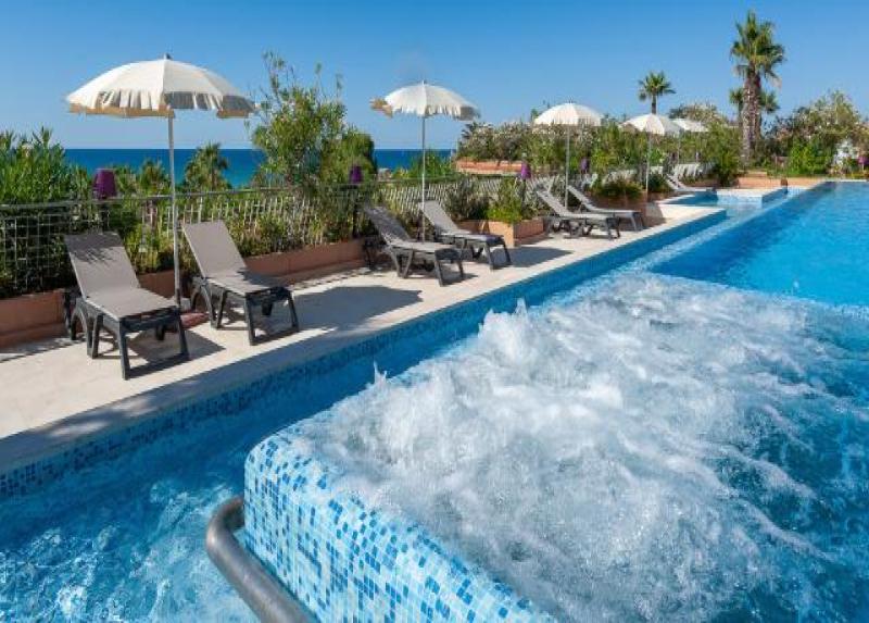 Acacia Resort Hotel