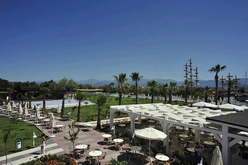 Lake & River Side Hotel & Spa