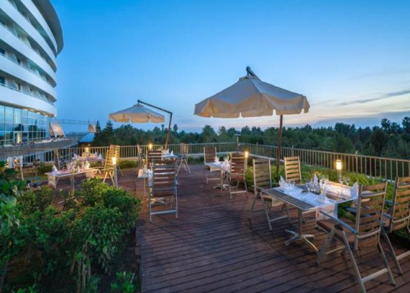 Concorde De Luxe Resort Hotel